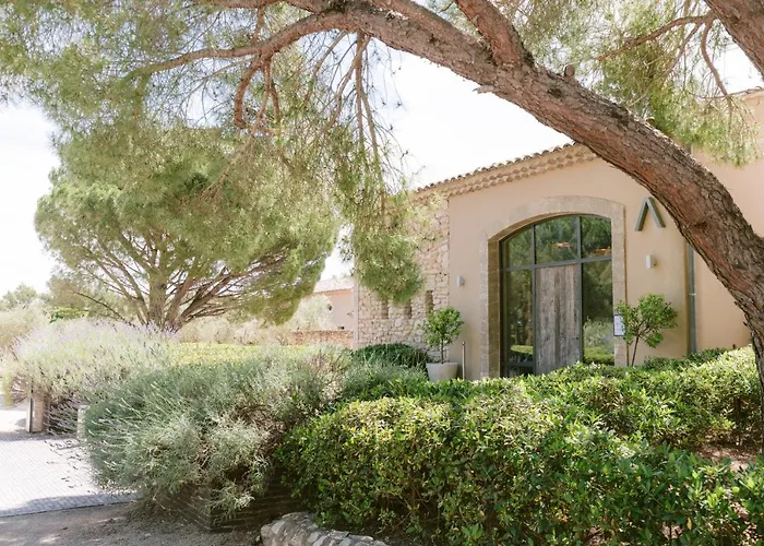 Hotels in Eygalières