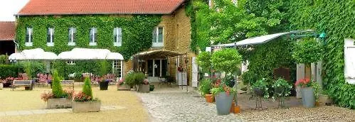 Hotel Restaurant La Bergerie Rugy, France