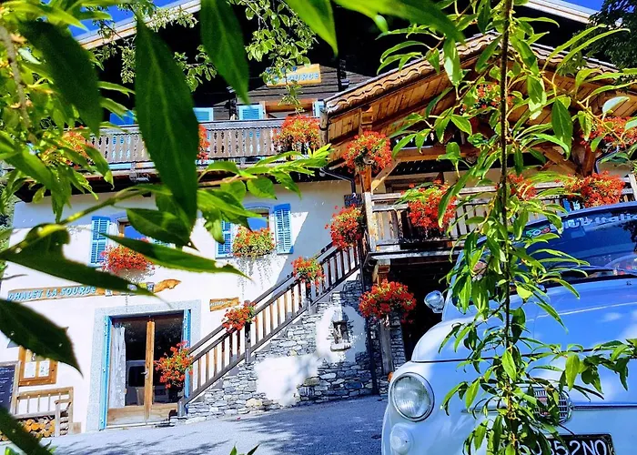 Chalet La Source Hotel Saint-Nicolas-la-Chapelle , France