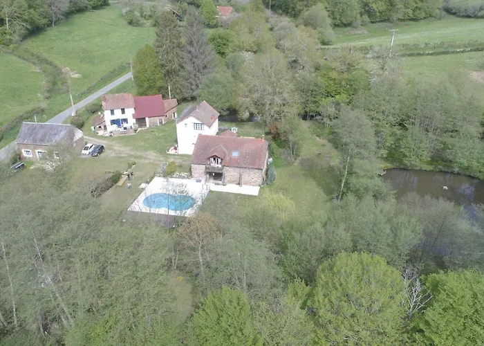 Moulin Des Forges Gites, Camping Et Glamping Moutier-Malcard, France