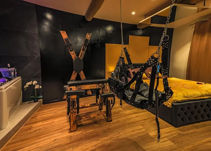 La loveroom bdsm grassoise La chambre des désirs Grasse, Francia