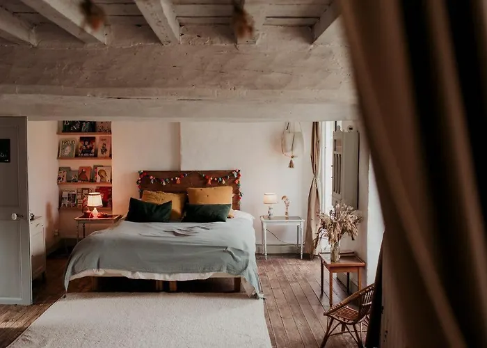Maison Seraphine - Guest House - Bed And Breakfast