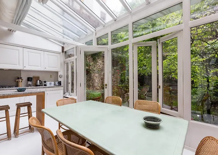 Veeve - Charming Townhouse Near Parc Montsouris Vila Paris