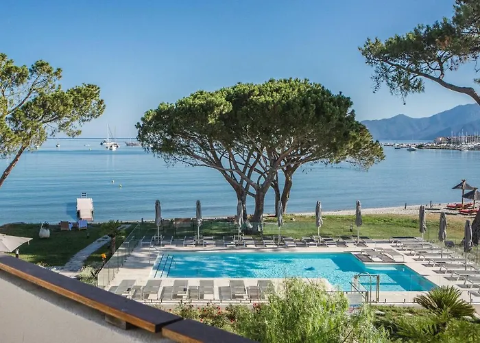 Hotel La Roya