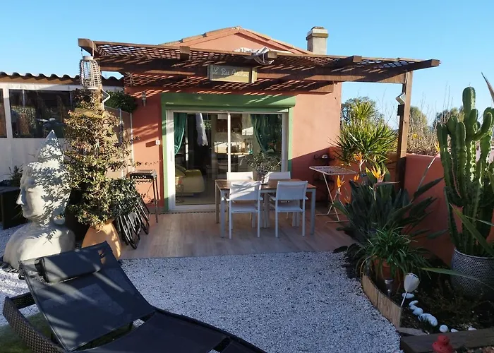Le Petit Atelier Villa Bormes-les-Mimosas, France