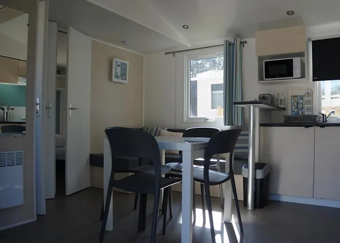 Camping Du Quinquis Hotel Clohars-Carnoet, France