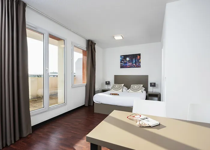 Teneo Apparthotel - Arthena