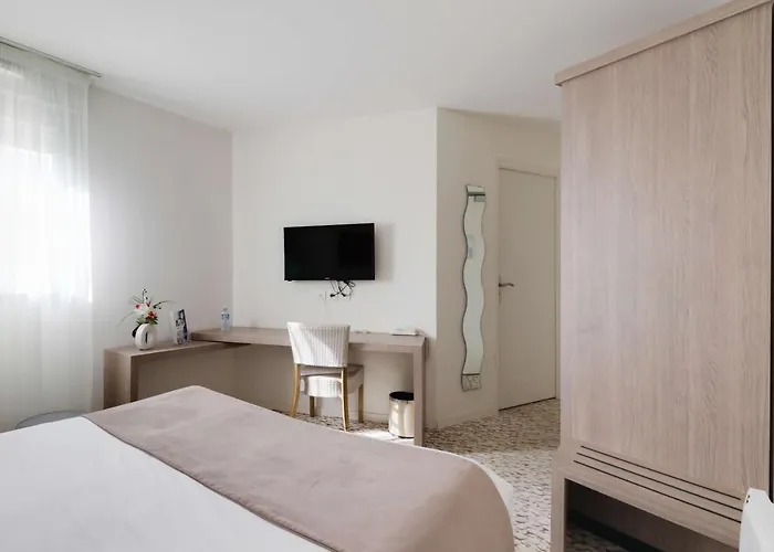 Brit Alghotel