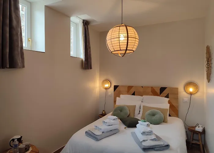 Demeure De La Garenne Bed & Breakfast Montmirail , France
