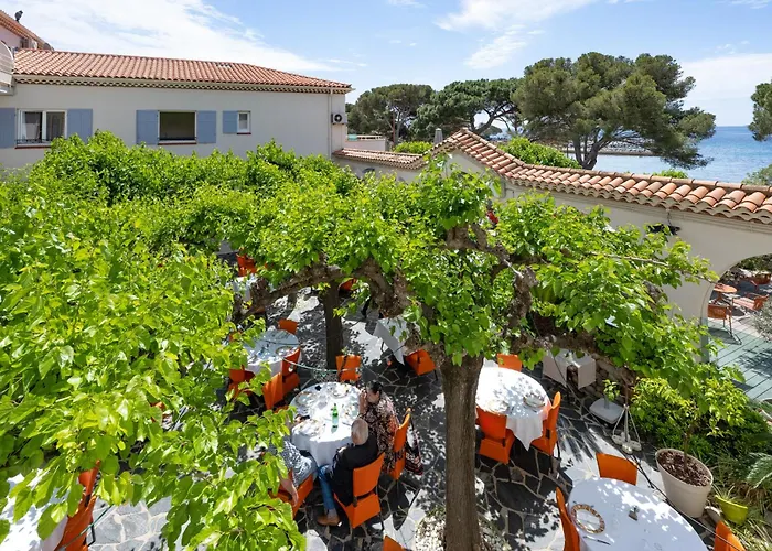 Logis Le Provencal Rest Les Muriers