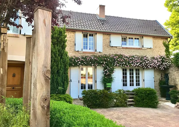 La Maison De Manolie Courcelles-Sapicourt, Frankreich