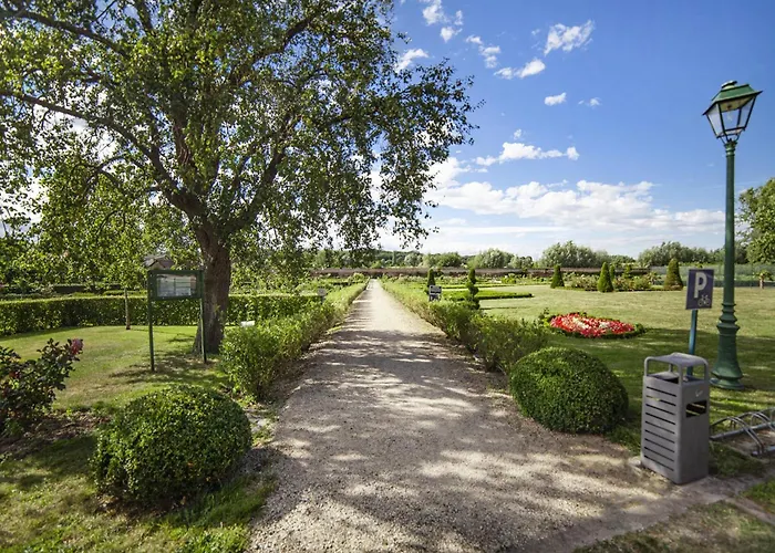 La Chartreuse Du Val Saint Esprit Hotel Gosnay, France