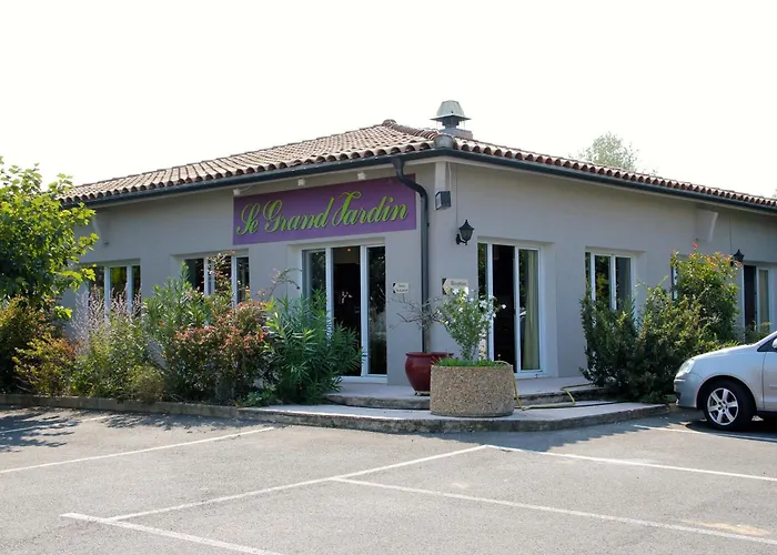 Hotel Saint Louis Le Thor, France