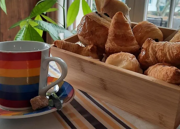 Hotel Mendionde Saint-Pee-sur-Nivelle, France