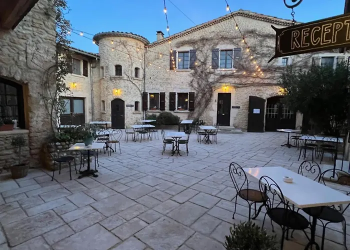 Auberge La Plaine Chabrillan, Frankreich