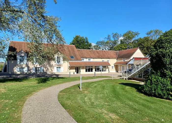 Logis Hotel Restaurant Le Moulin De La Coudre
