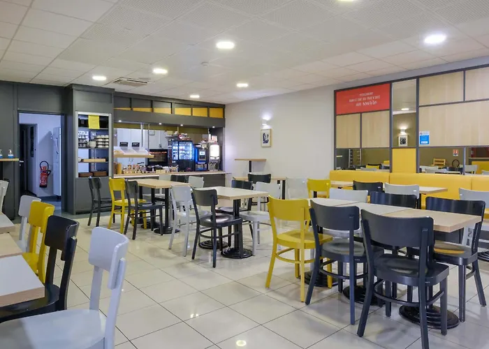 B&B Hotel Villeneuve Loubet Village, France