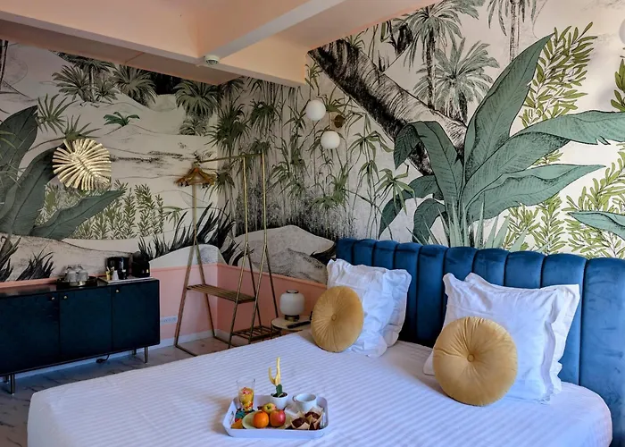 Hotel Mademoiselle Juan-les-Pins, France