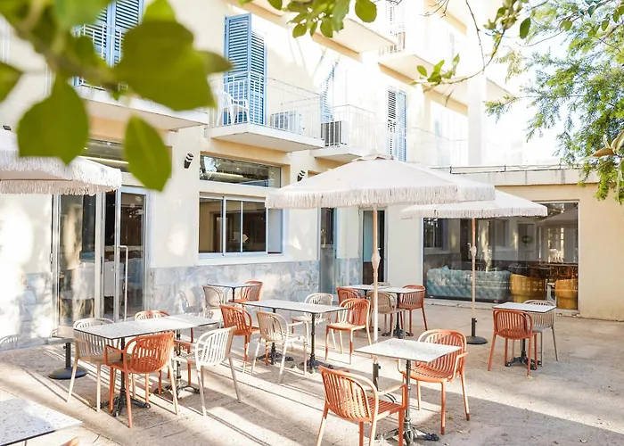 Hotel "Castellu"