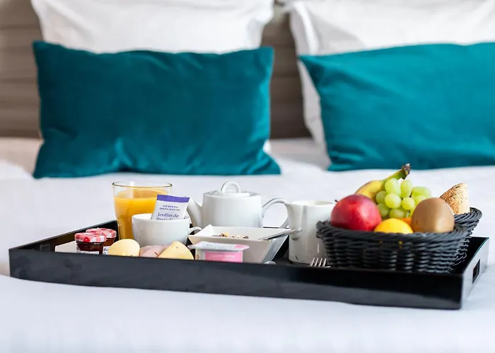 Nemea Appart Hotel Paris Levallois, France