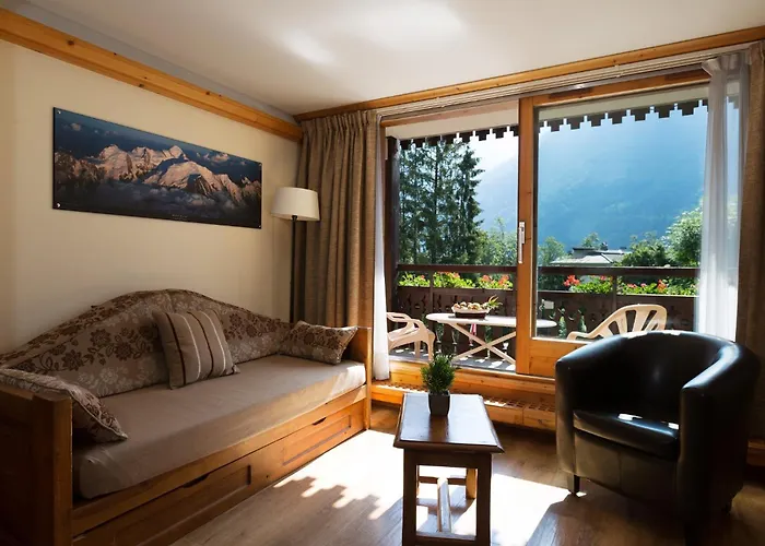 Les Balcons Du Savoy Aparthotel Chamonix, France