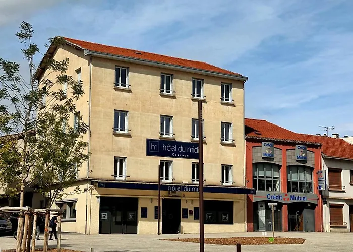 Hotel Le Midi Clermont-Cournon, France