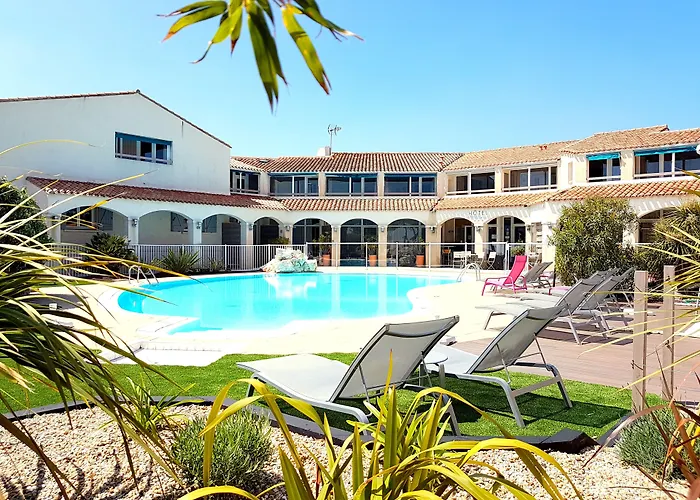 Hotel Restaurant Le Grand Large - Face A La Plage - Ile De Re