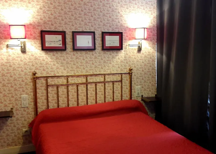 Logis Terrasse Hotel Lisieux, France