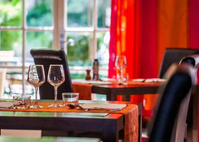 Le Petit Manoir Hotel Provence Les Angles , France