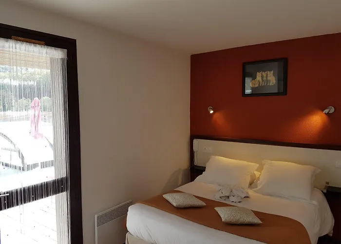 Hotel Les Gabarres Tour-de-Faure, France