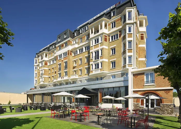 Executive Paris