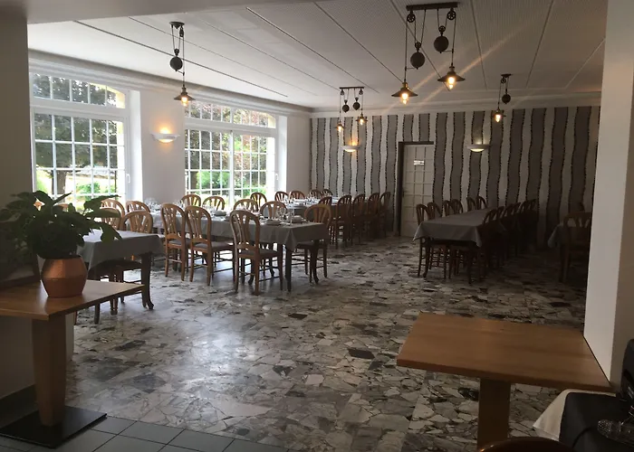 Restaurant Plaisance-Piscine Couverte Et Chauffée- Proche Sarlat-