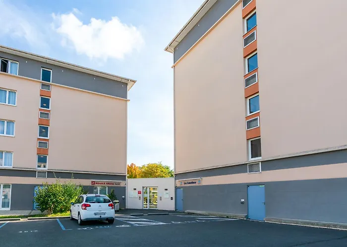 Sejours & Affaires Caen Le Clos Beaumois
