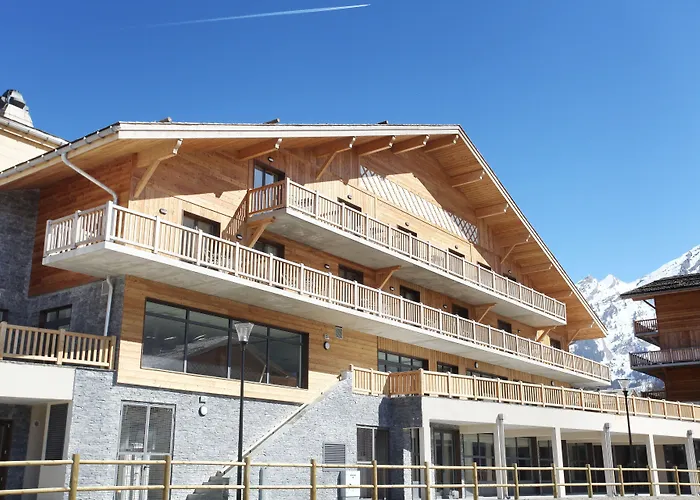 Hotel Et Spa Le Chamois By Odalys La Clusaz, France