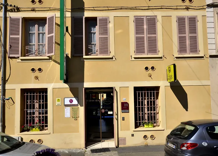 Hotel Du Fort Meulan-en-Yvelines, France