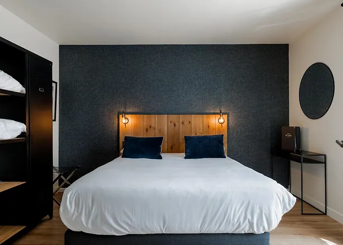 Hotel Acadie Eragny, France