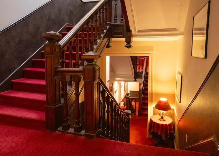 Logis Hotel Des Bains
