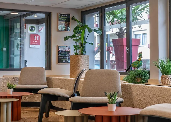B&B HOTEL Lourdes Centre Gare 3 étoiles
