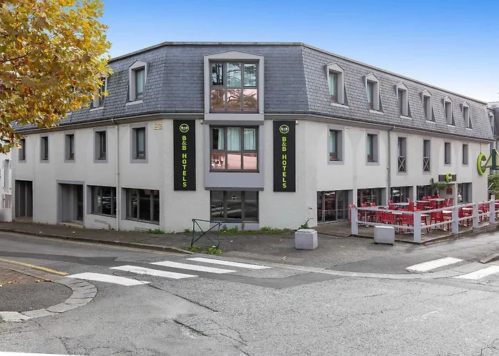 B&B HOTEL Lourdes Centre Gare 3 étoiles