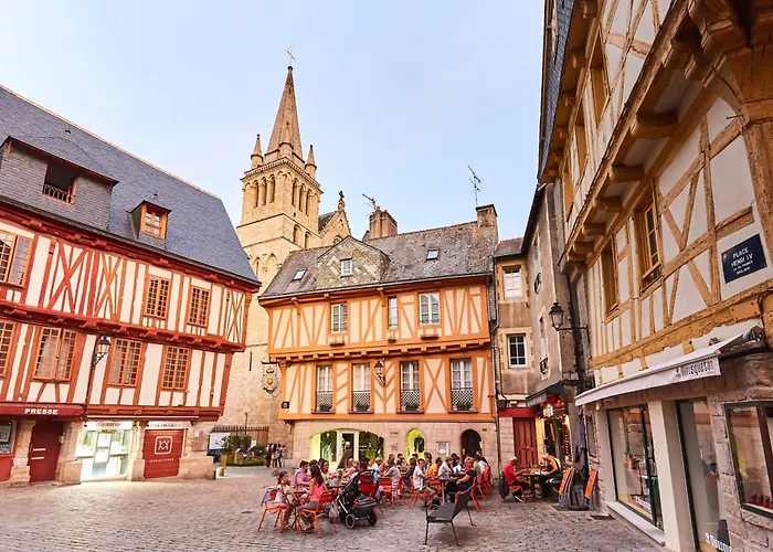 Escale Oceania Vannes Centre, France
