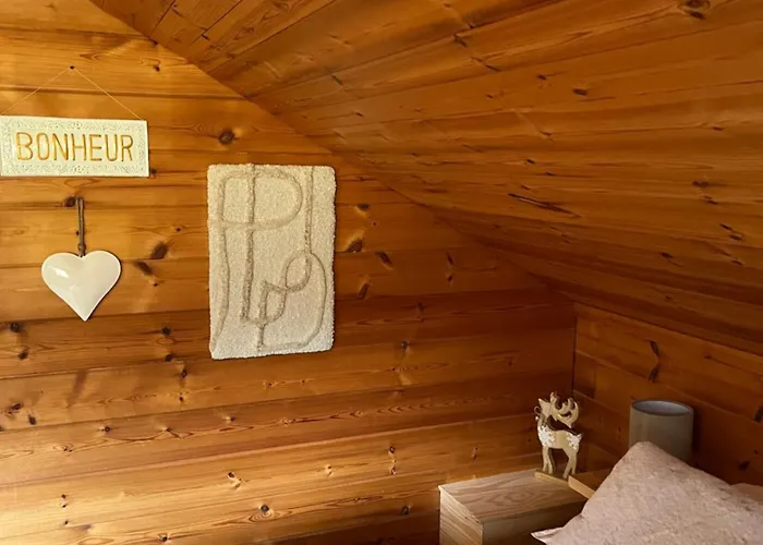 Chalet Avec Jacuzzi Et Piscine, Deco Soignee Esprit Cocooning Ramonchamp, Frankreich