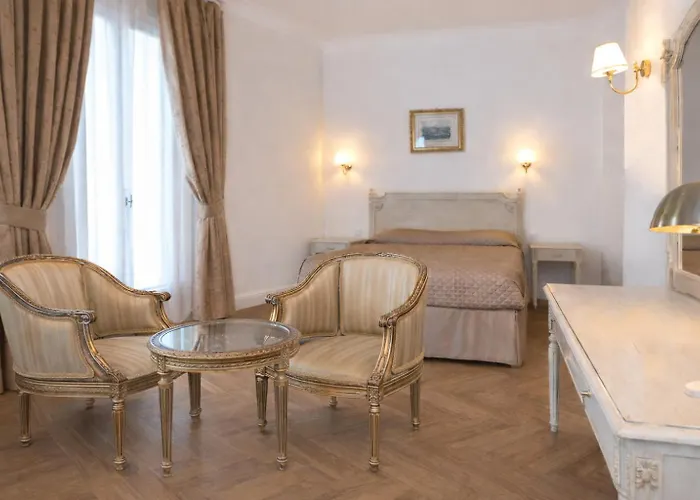 Grand Hotel Moderne Lourdes, Francia