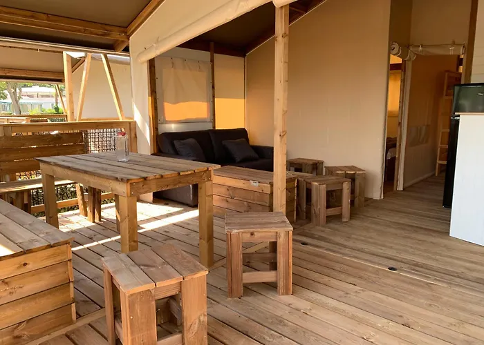 Camping Capfun La Breteche Les Épesses, Francia