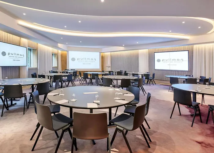 Hotel Pullman Paris La Défense Courbevoie, Francia