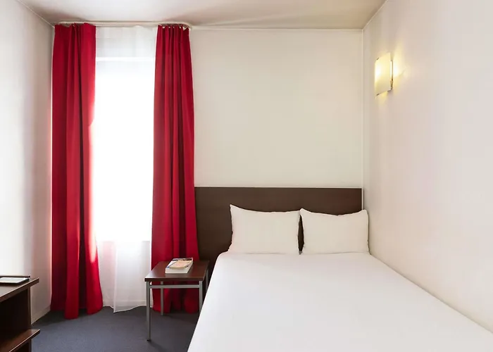 Aparthotel Adagio Access La Defense - Leonard De Vinci