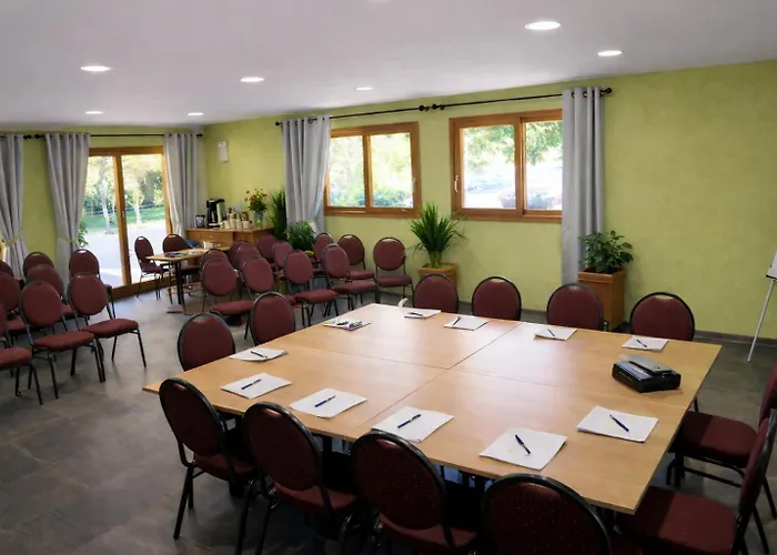 Logis Hotel Le Lac