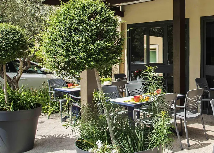 Ibis Budget Aix En Provence Est Le Canet Meyreuil, France