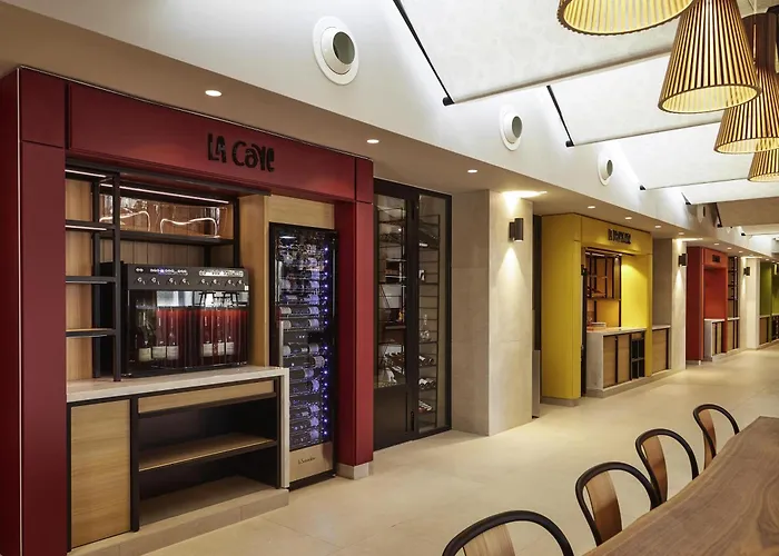 Mercure Avignon Tgv Hotel & Spa