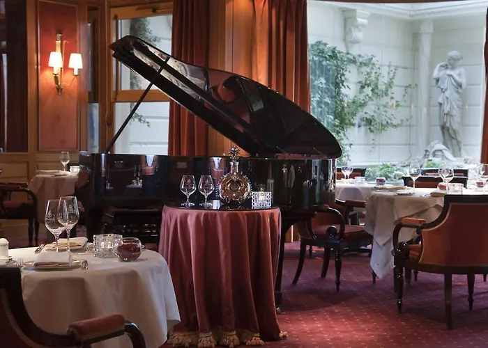 Boutique Ritz Paris Hotel