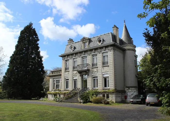 Au Chateau Des Thermes Saint-Amand-les-Eaux, France